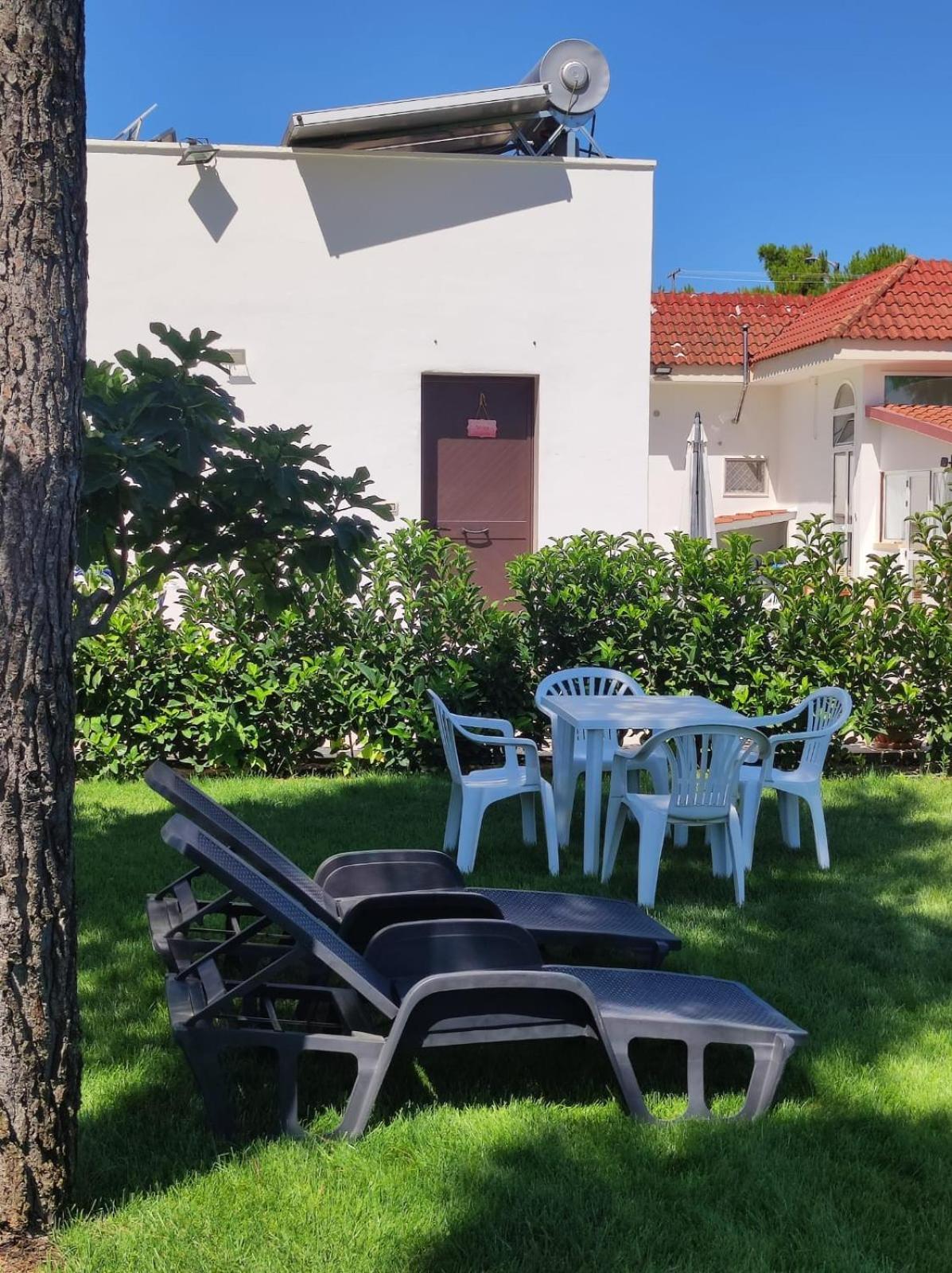B&B Villa Vittorio Galatone Eksteriør bilde